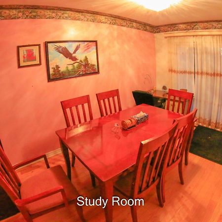 Comfort Home Toronto Luaran gambar