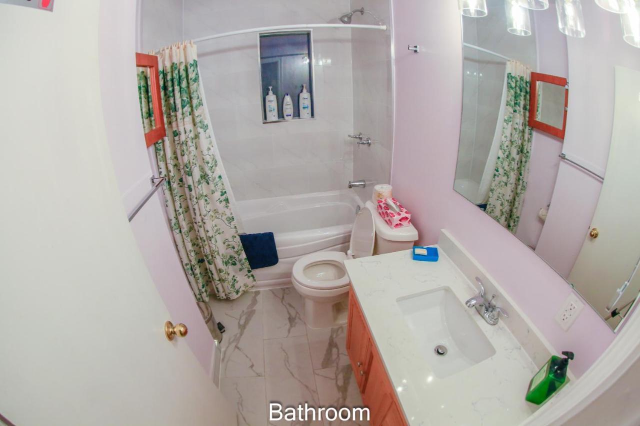 Comfort Home Toronto Luaran gambar