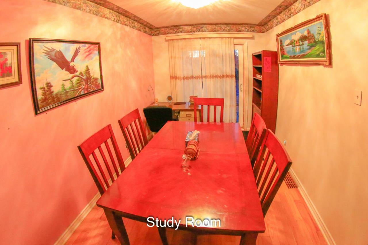 Comfort Home Toronto Luaran gambar