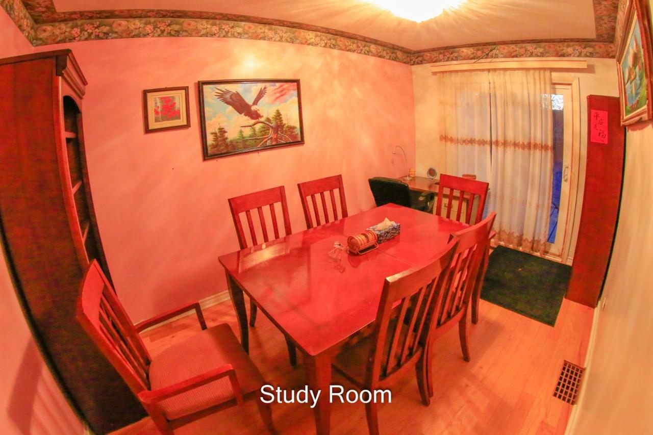 Comfort Home Toronto Luaran gambar
